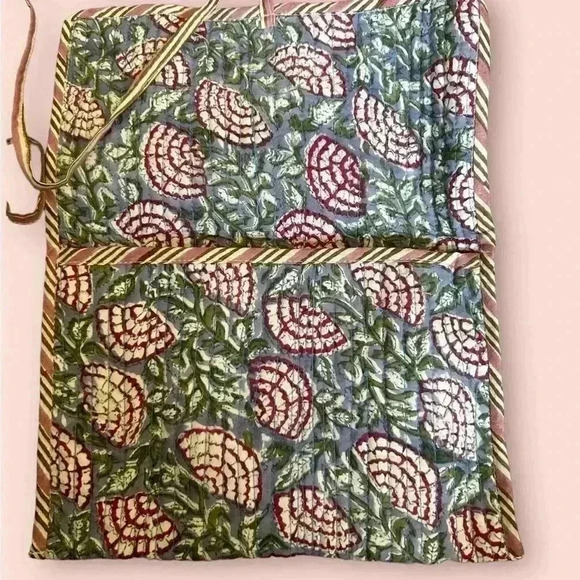 KANTHA fold over tie  makeup bag - Picture 2 of 3